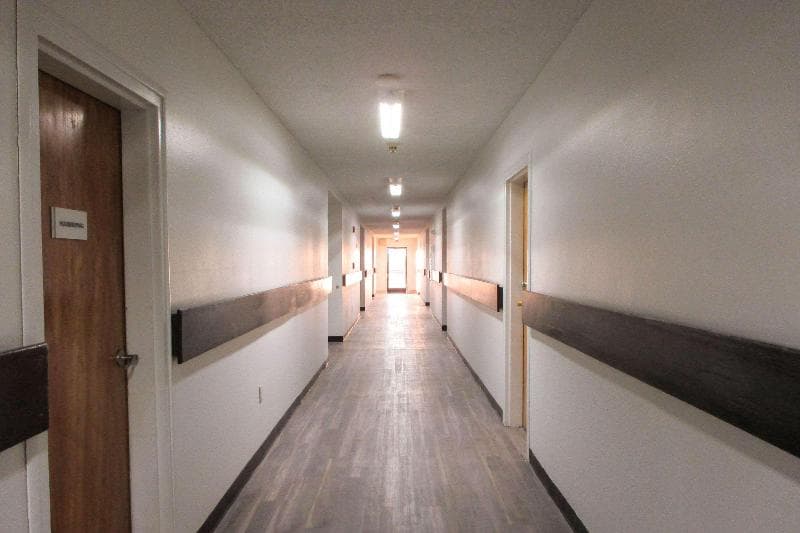 Econo Lodge 5