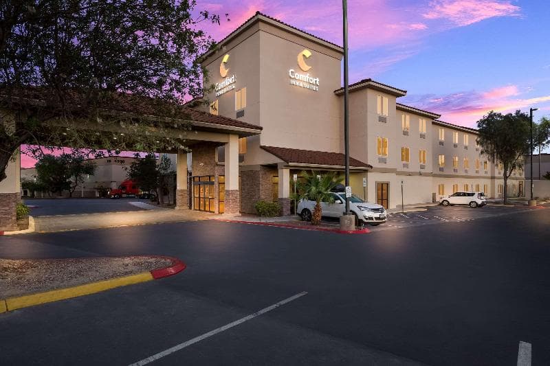 Comfort Inn & Suites Las Vegas - Nellis 5