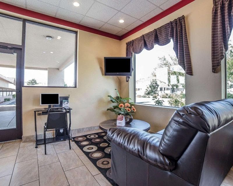Econo Lodge Saint George main