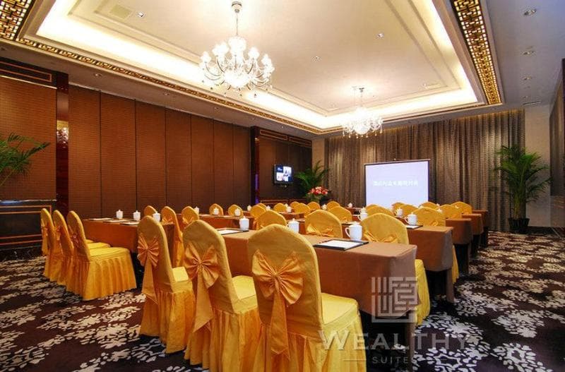 Wealthy All Suites Hotel Suzhou 5