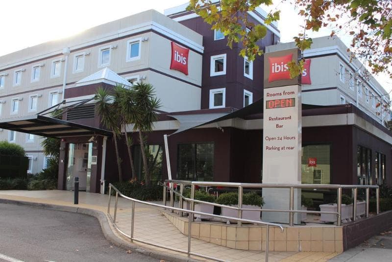 ibis Newcastle 4