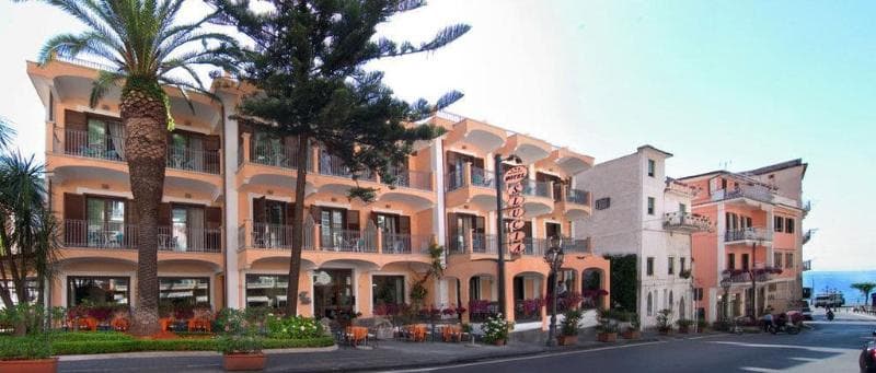Hotel Santa Lucia 3