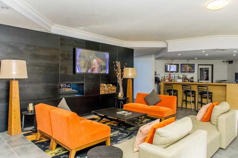 Alpha Hotel Canberra 4