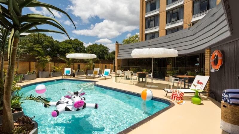 Atura Albury photo 1