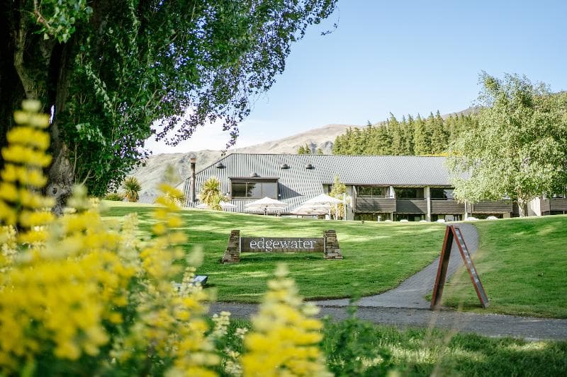 Edgewater Resort photo 1