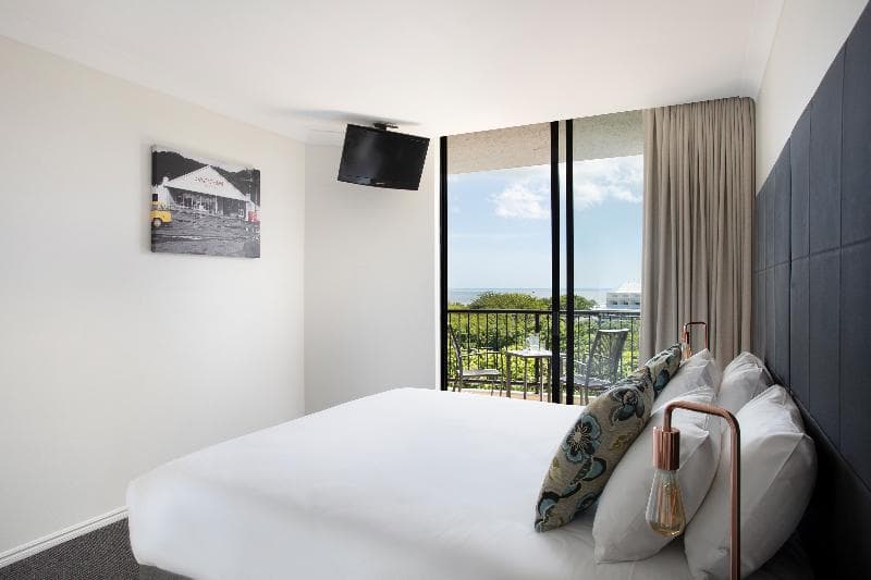 Mantra Esplanade Cairns 4