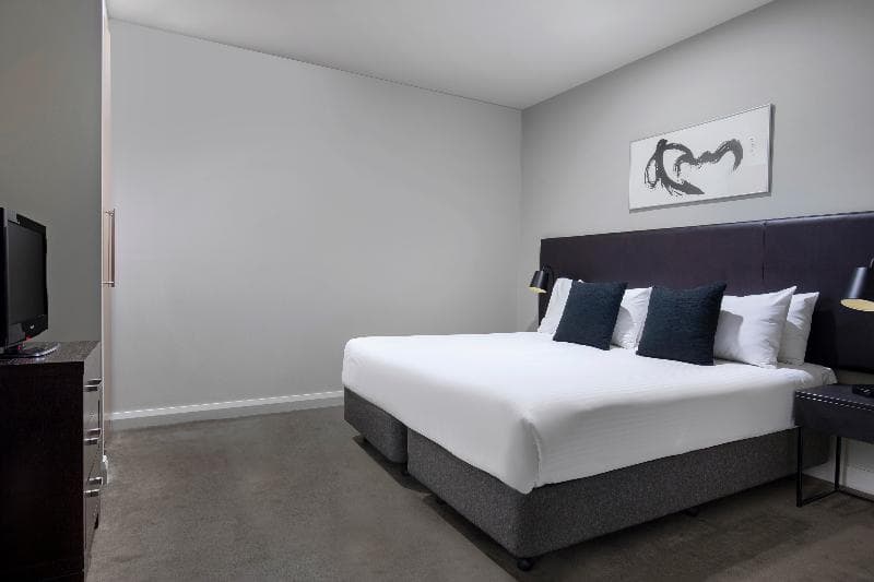 Mantra Hindmarsh Square 4