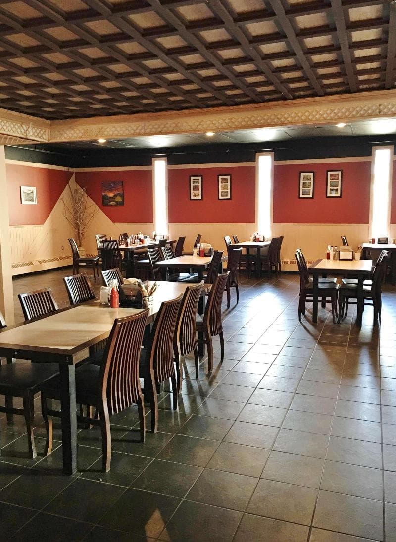 Canadas Best Value Inn River View Hotel photo 1