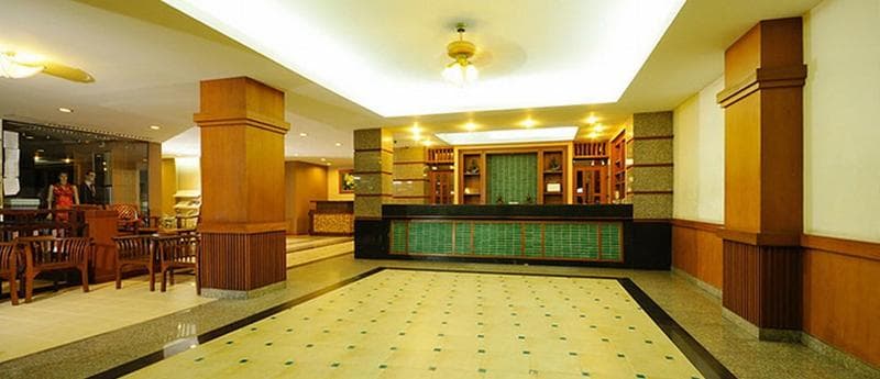 Rambuttri Village Inn & Plaza 5