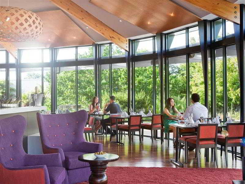 Novotel Rotorua Lakeside 4