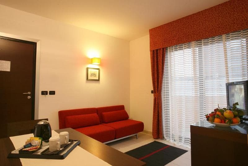 Suite Hotel Domus 3