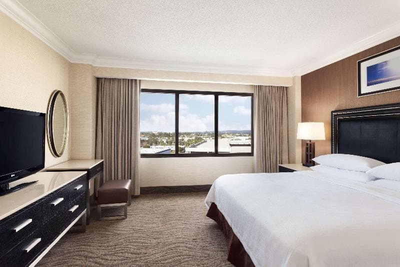 Embassy Suites by Hilton Irvine Orange County Airport photo 1