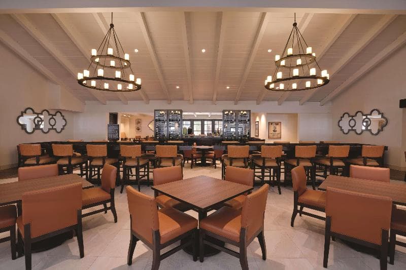 Embassy Suites by Hilton Scottsdale Resort 4
