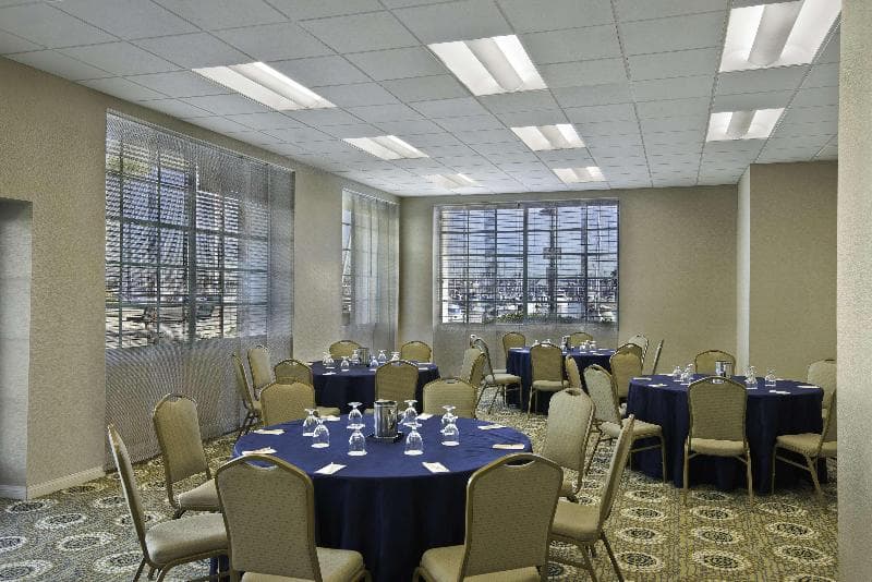 DoubleTree by Hilton San Pedro - Port of Los Angeles photo 1