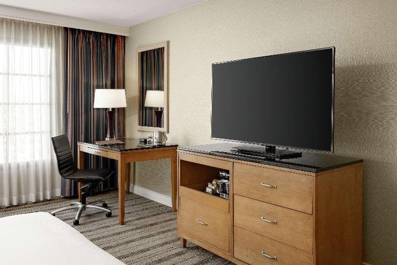 DoubleTree by Hilton San Pedro - Port of Los Angeles 5
