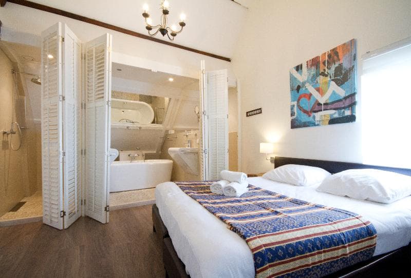 Acostar Hotel 3