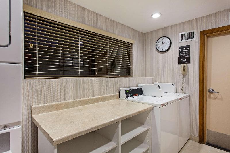 Hilton Garden Inn Valencia Six Flags 3