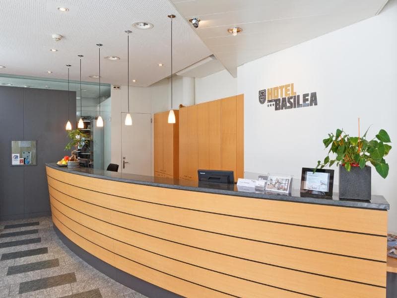 Hotel Basilea 5