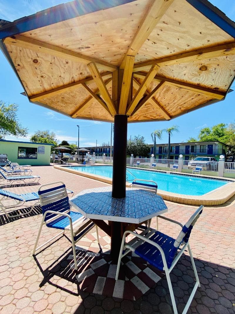 Americas Best Value Inn Clearwater 3