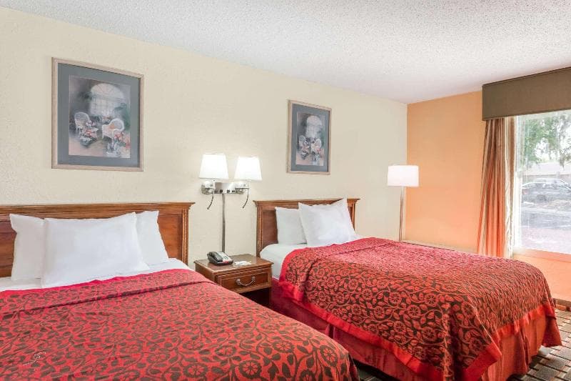 Red Roof Inn Savannah - Southside/Midtown photo 1