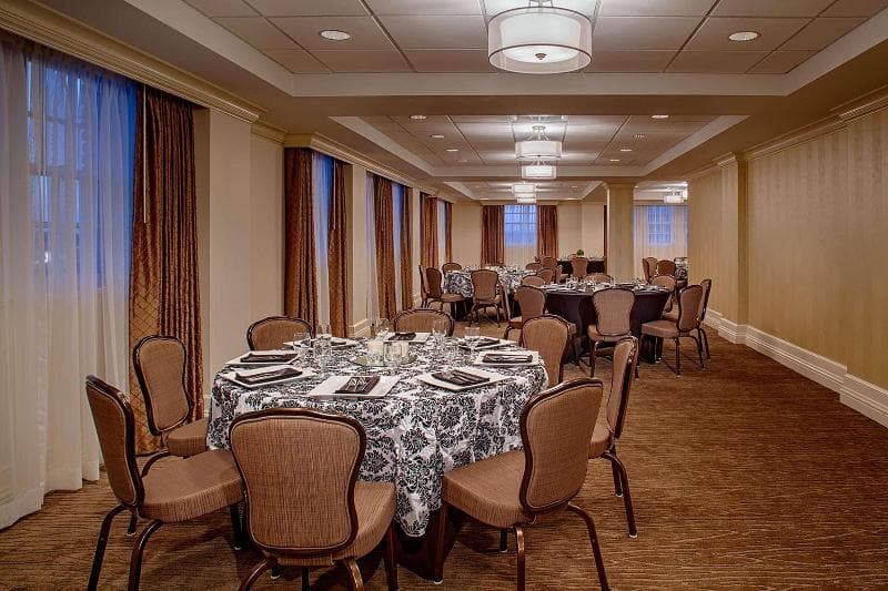 Hampton Inn & Suites Birmingham-Downtown-Tutwiler 5