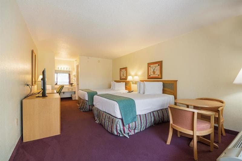 Americas Best Value Inn & Suites Melbourne 2