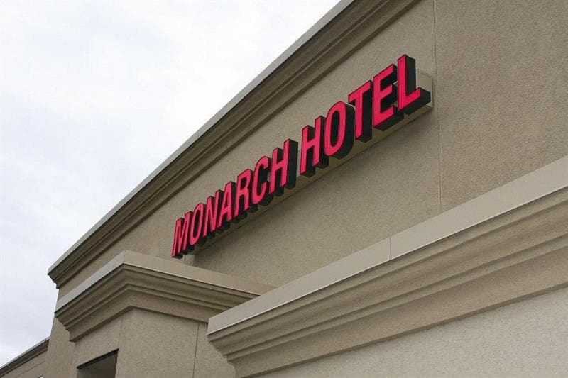 Monarch Hotel & Conference Center photo 1