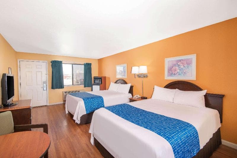 Travelodge by Wyndham Kingman main