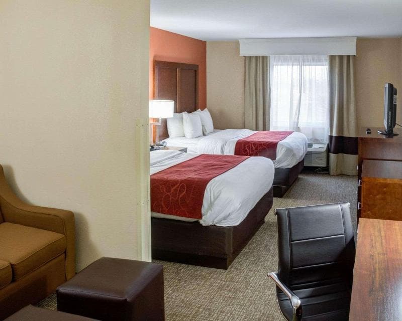 Comfort Suites 3