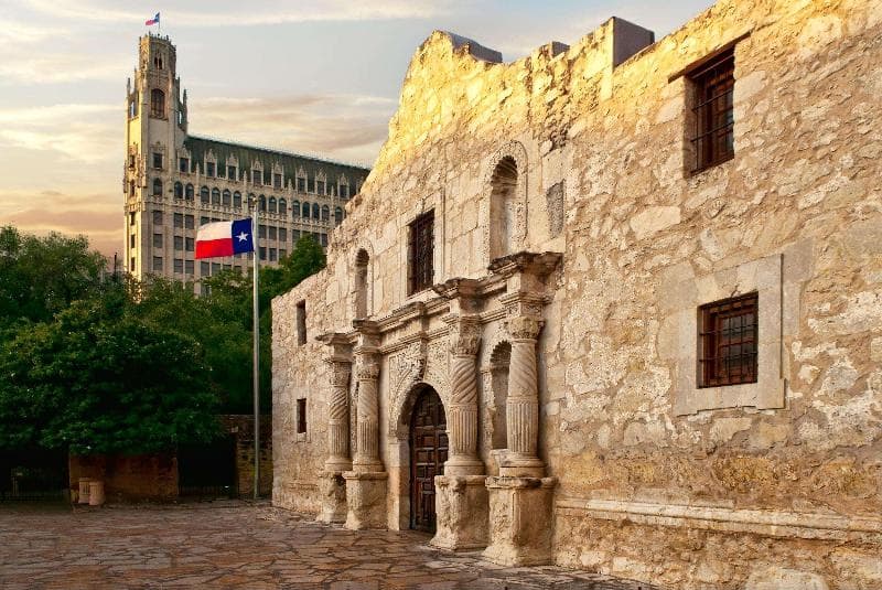 The Emily Morgan San Antonio - a DoubleTree by Hilton 4