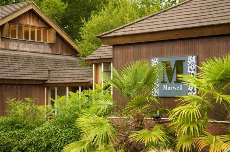 Marwell Hotel photo 1