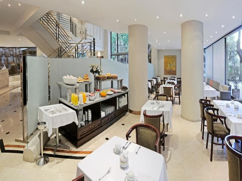Mr. Hotel (Ex Hotel Neruda) 2