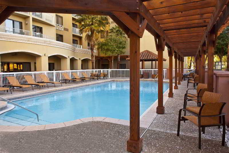 Courtyard by Marriott Sandestin at Grand Boulevard 2
