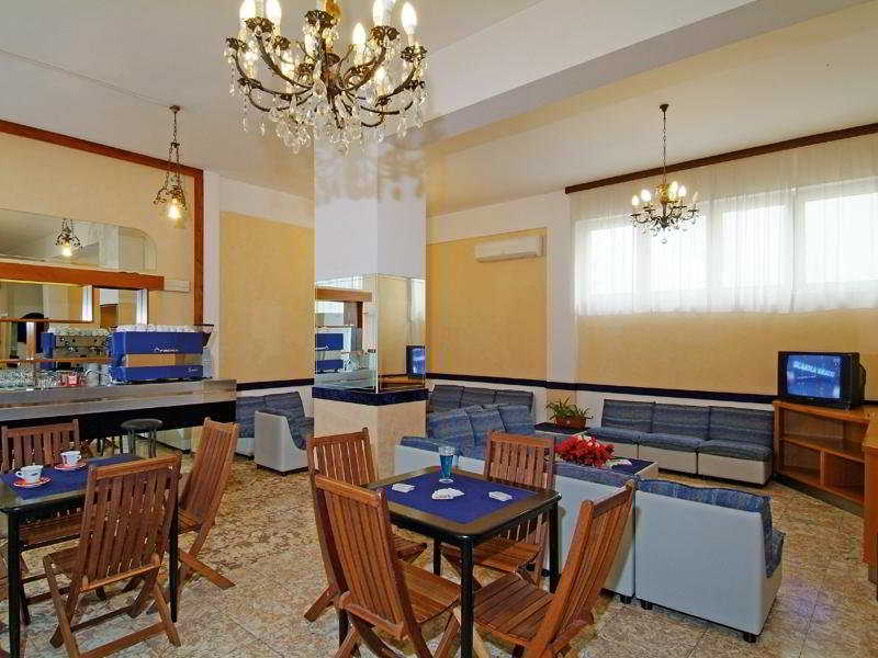 Hotel Corona 5