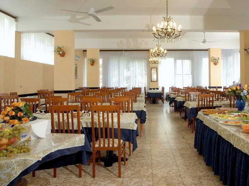 Hotel Corona 4