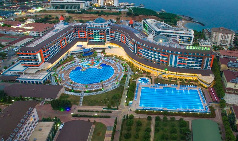 Lonicera Resort & Spa main