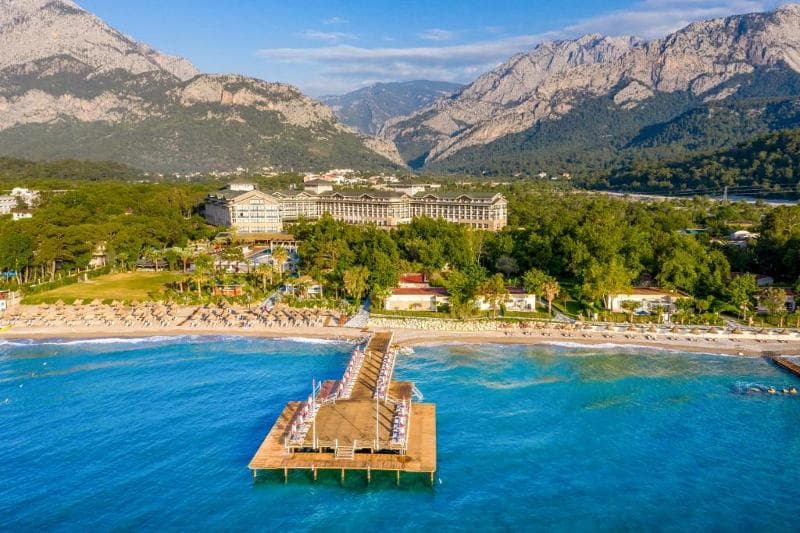 Amara Luxury Resort & Villas 4