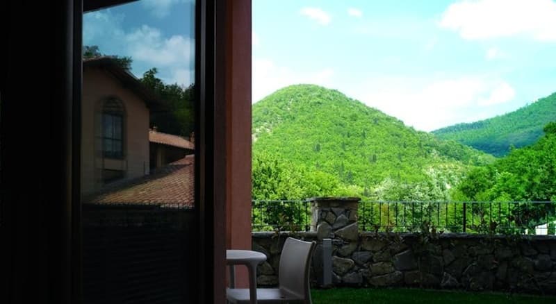 Country Meridiana 5