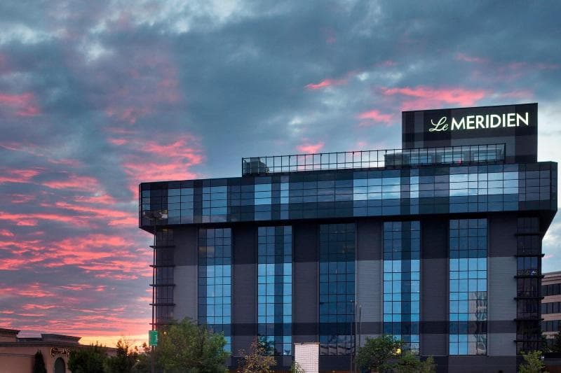 Le Mridien Chicago - Oakbrook Center 3
