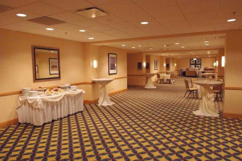 Renaissance Chicago O'hare Suites Hotel 3
