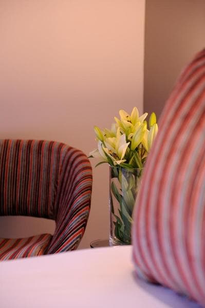 Dandenong Central Apartment Hotel 3