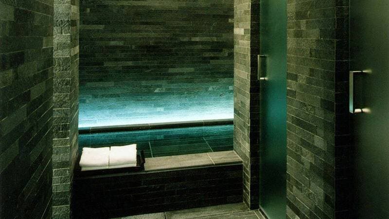 Four Seasons Hotel Tokyo at Marunouchi 5