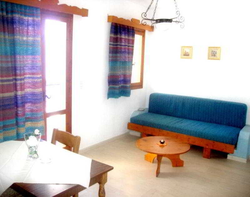 Mantraki Apartments main