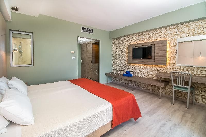Pegasos Deluxe Beach Hotel 5