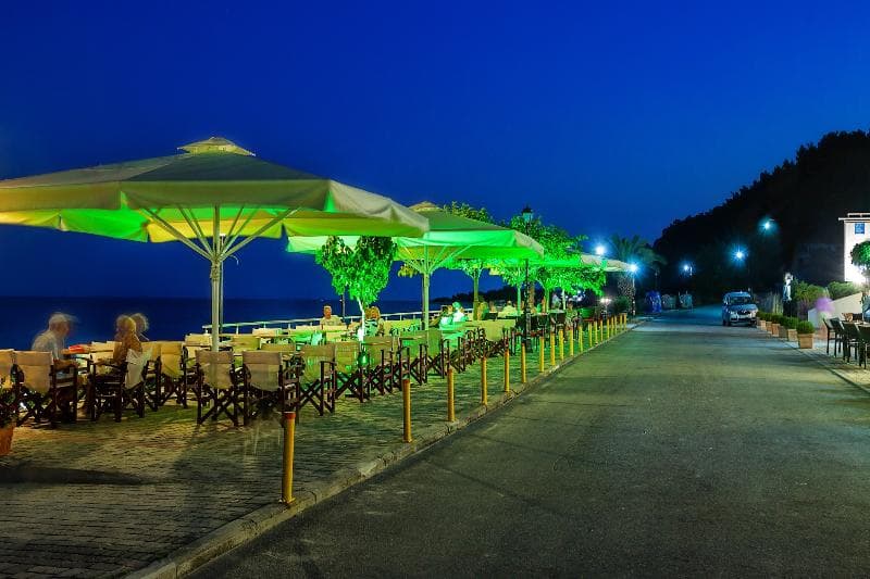 Xenios Dolphin Beach Hotel 4