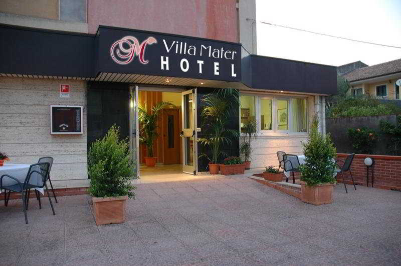 Villa Mater main