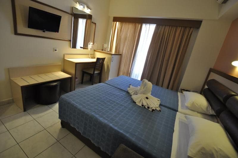 Pearl Hotel (Adults only) 4