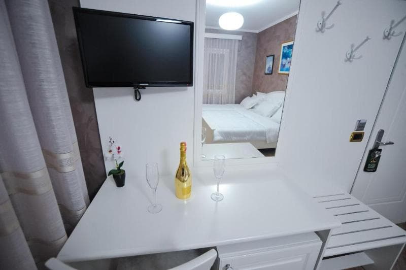Iliria Internacional Hotel photo 1