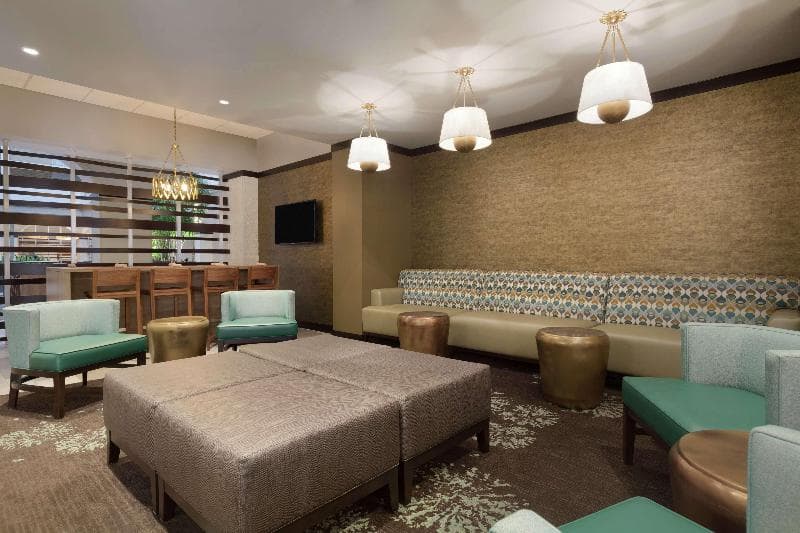 Embassy Suites by Hilton Jacksonville Baymeadows 4