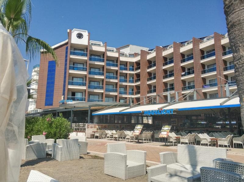 Point Beach Hotel 4